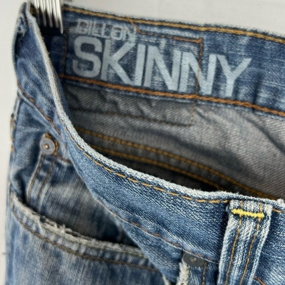 Bullhead Dillon Skinny Jeans - Picture 5 of 11
